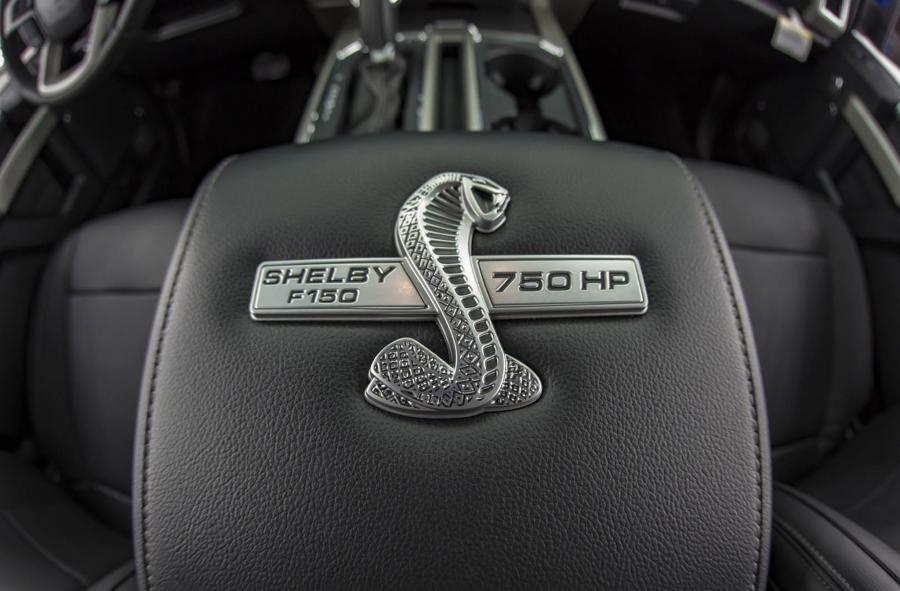 Логотип Shelby F-150 Super Snake 2017 года  (фото 3 из 6)